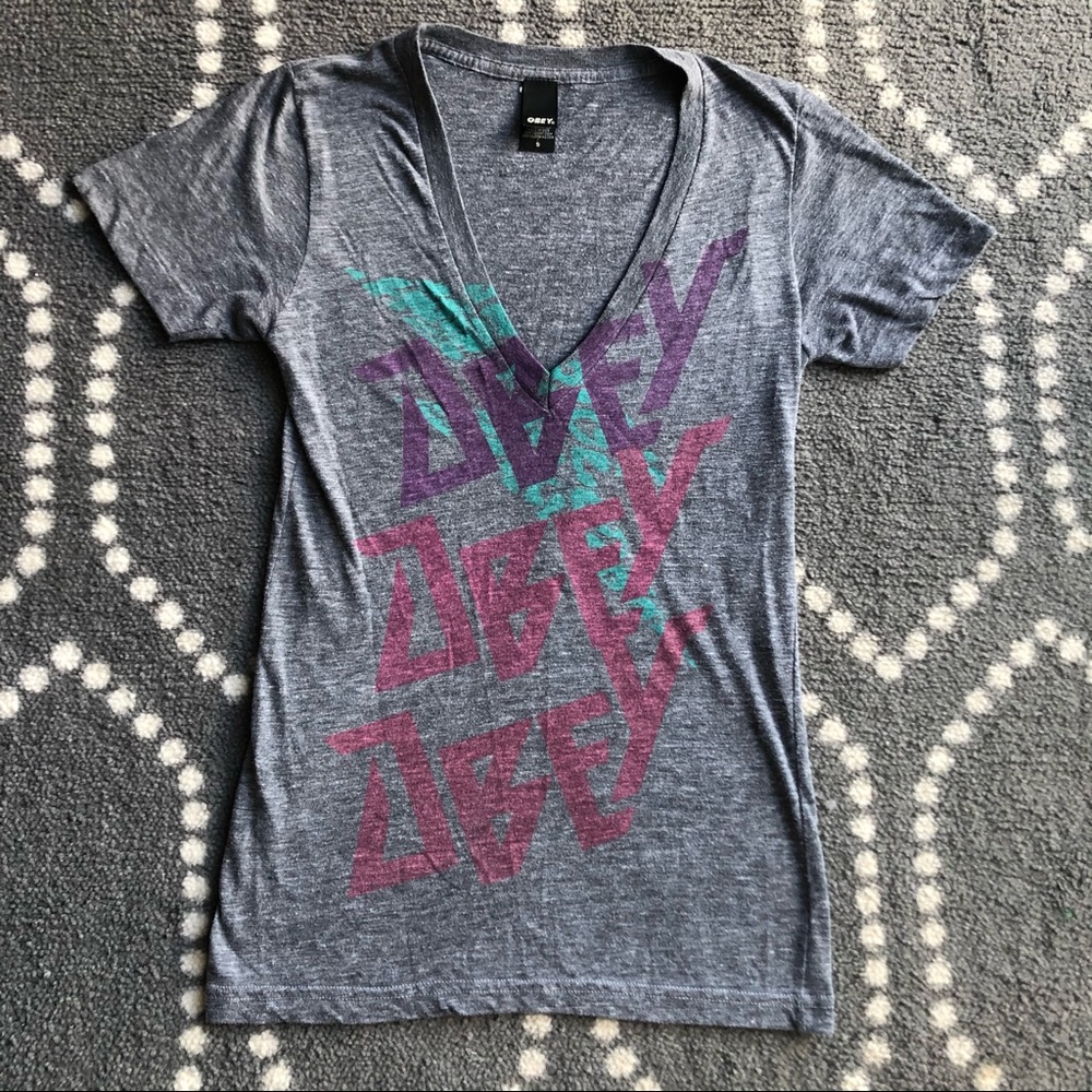 (Obey) Gray Screen Print Tee - Women’s SIZE SMALL